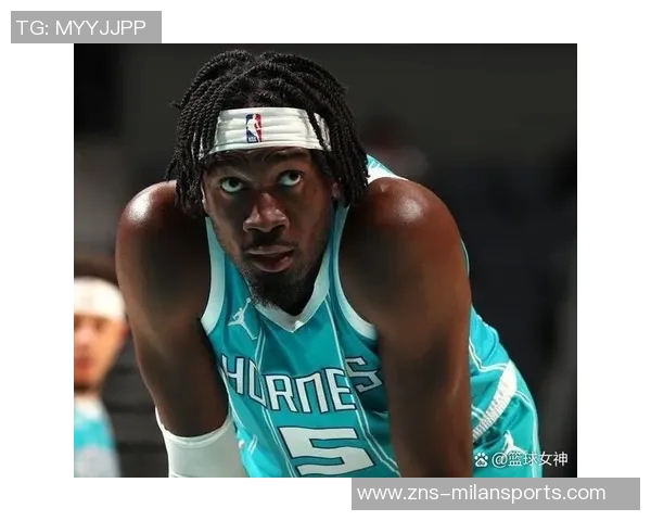 黄蜂主帅称三球为球队核心支柱表达他希望继续留在夏洛特的决心