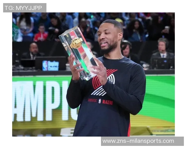 库里与利拉德亲密互动庆祝三分大赛胜利兄弟情深令人感动